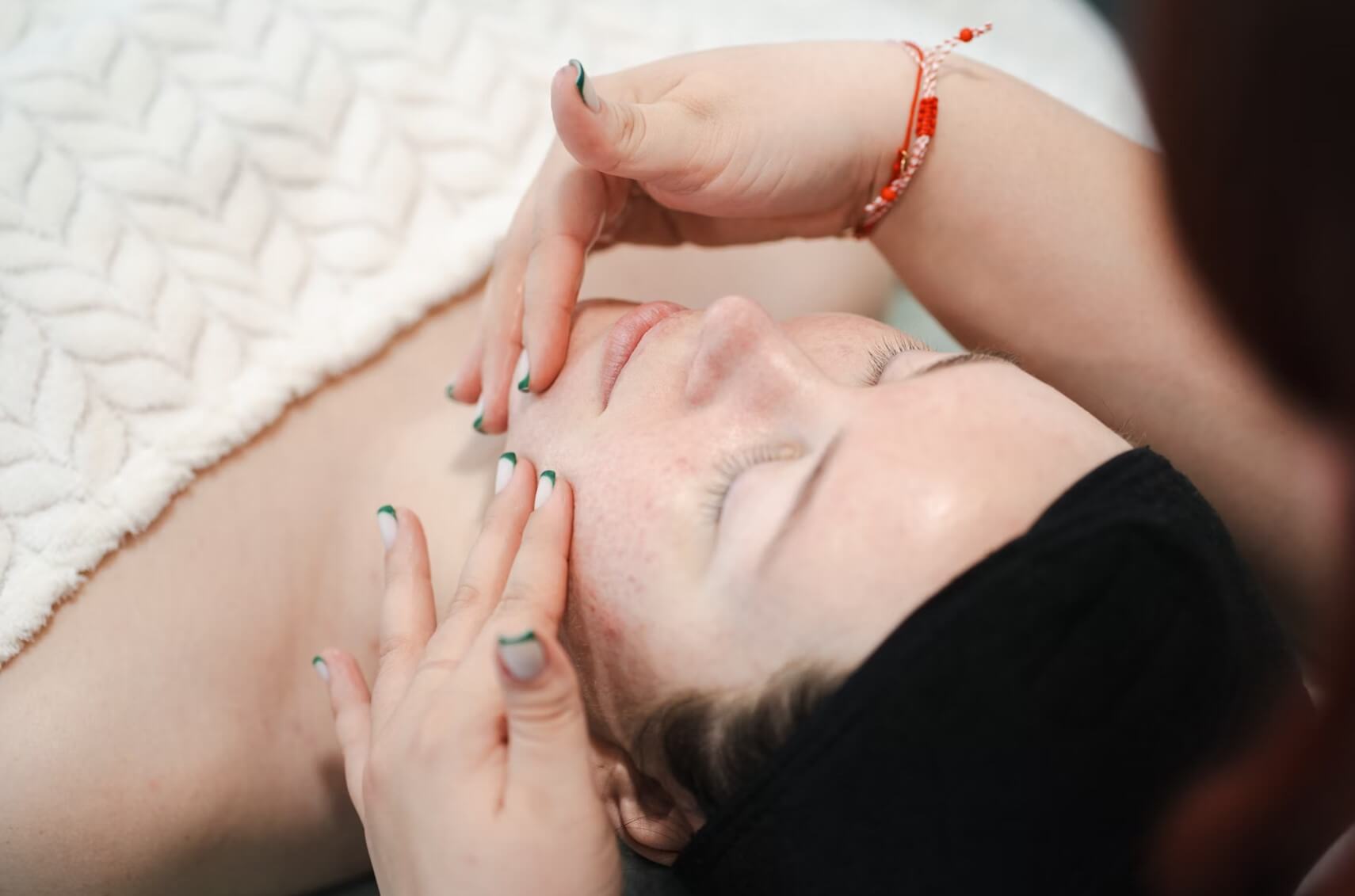 Por Que Sua Clínica de Estética Precisa de um Site Profissional em 2025: Guia Completo para Atrair Mais Pacientes